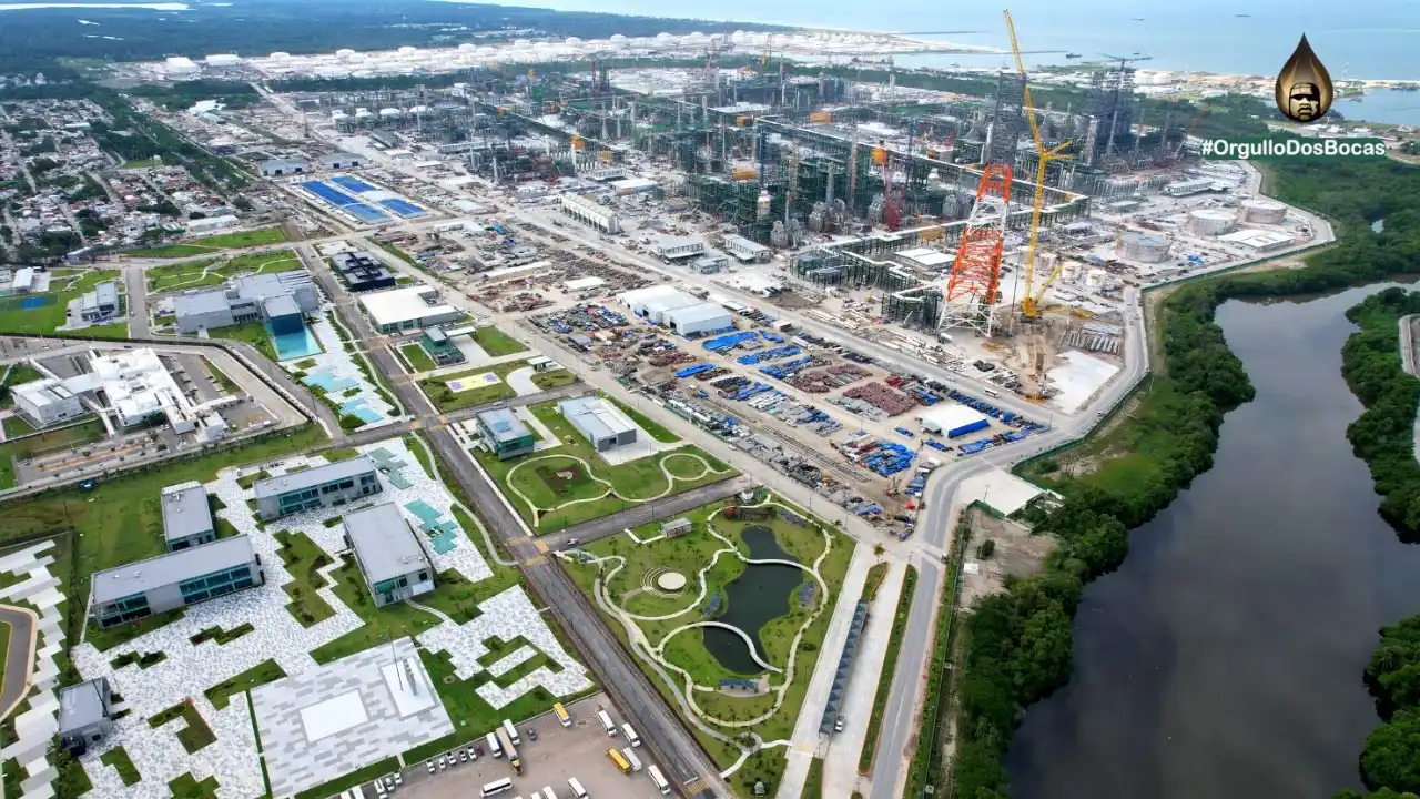 ¡Por Fin! La Refinería Dos Bocas Comenzó a Operar: ¿Qué Significa para México?